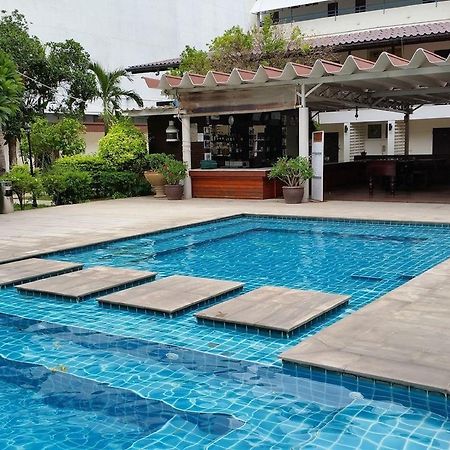 Nautical Inn Pattaya Exterior foto